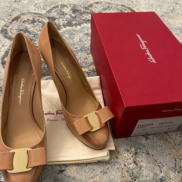 Brand NEW Salvatore Ferragamo VARA BOW PLATFORM PUMP - Picture 9 of 10